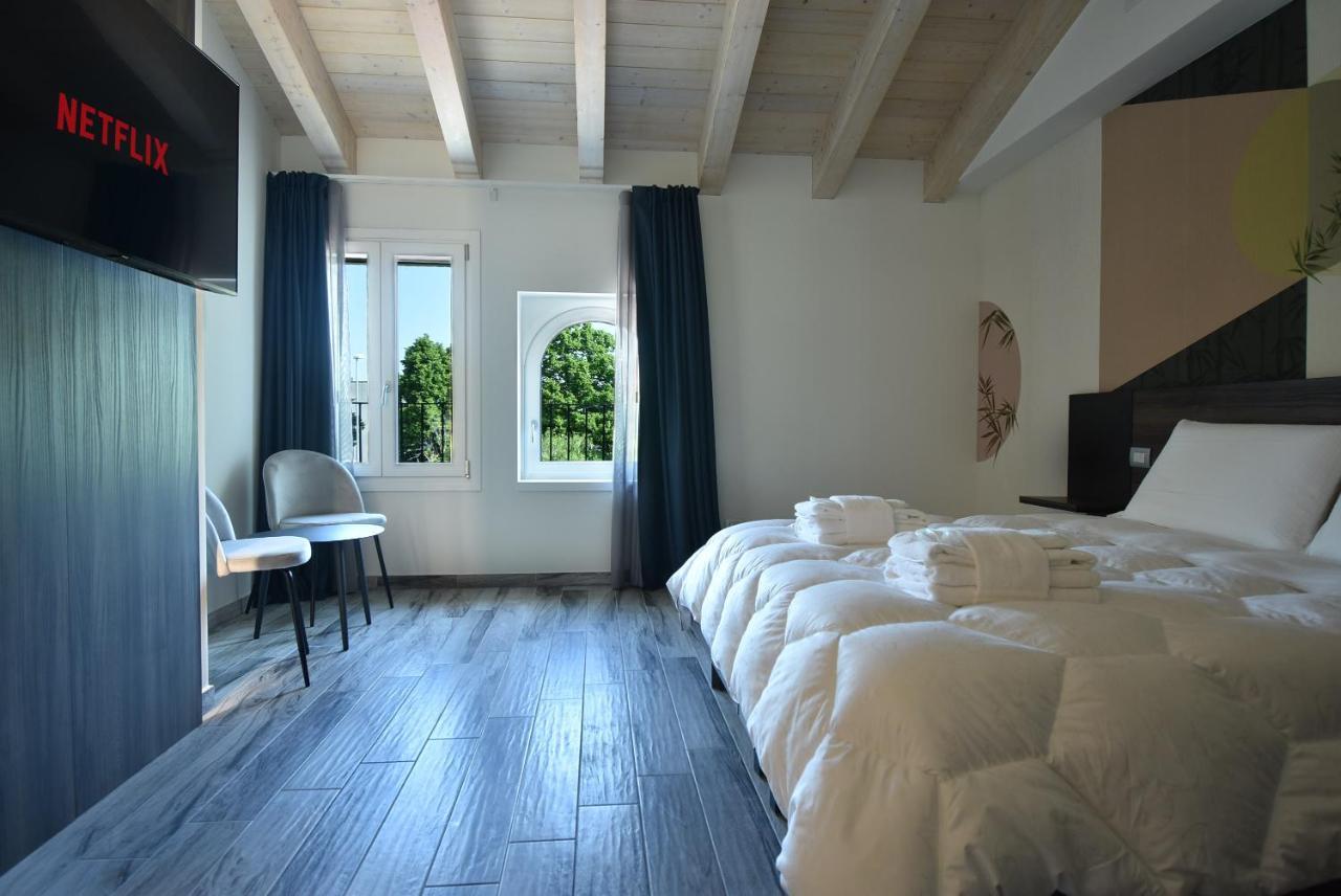 Royal Garden Luxury Rooms Padova Eksteriør billede